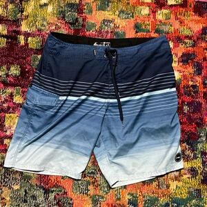 O’Neill board short size 36. Perfect.